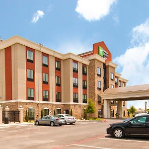 Holiday Inn Express & Suites San Antonio Frost Bank Center, An Ihg Hotel